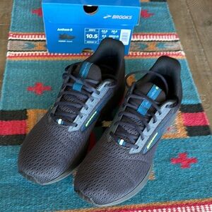 Brooks Anthem 6 Athletic Shoes